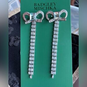 NWT Badgley  Mischka Bow Earrings